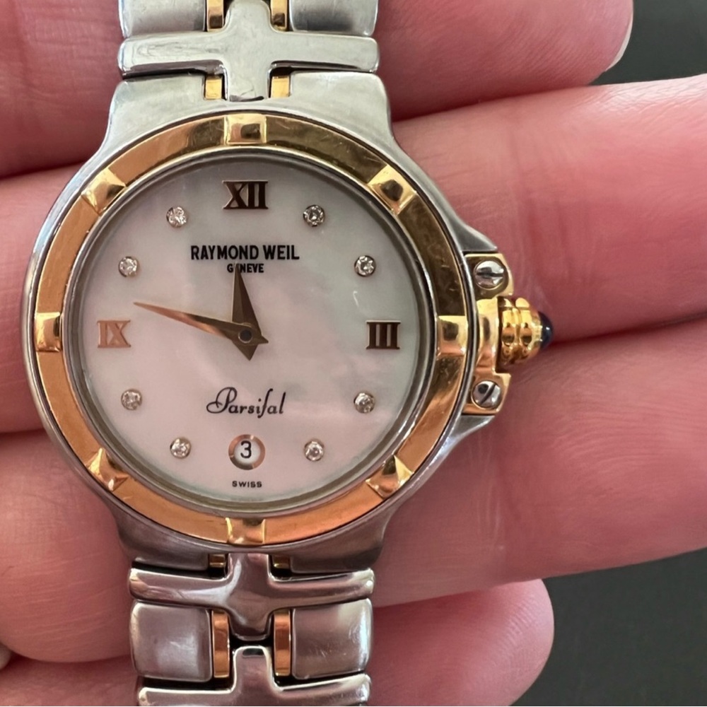 Beautiful Raymond Weil watch Authentic